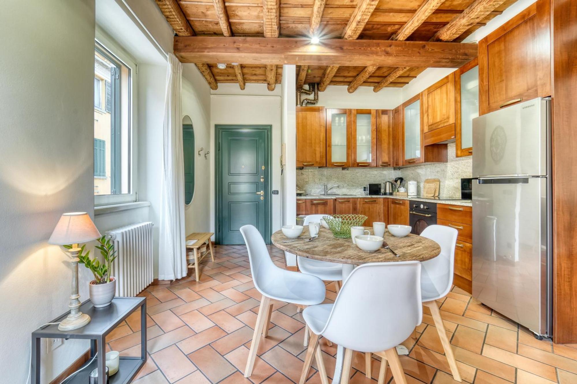 Casa Di Milo Apartment เชอร์นอบบิโอ ภายนอก รูปภาพ