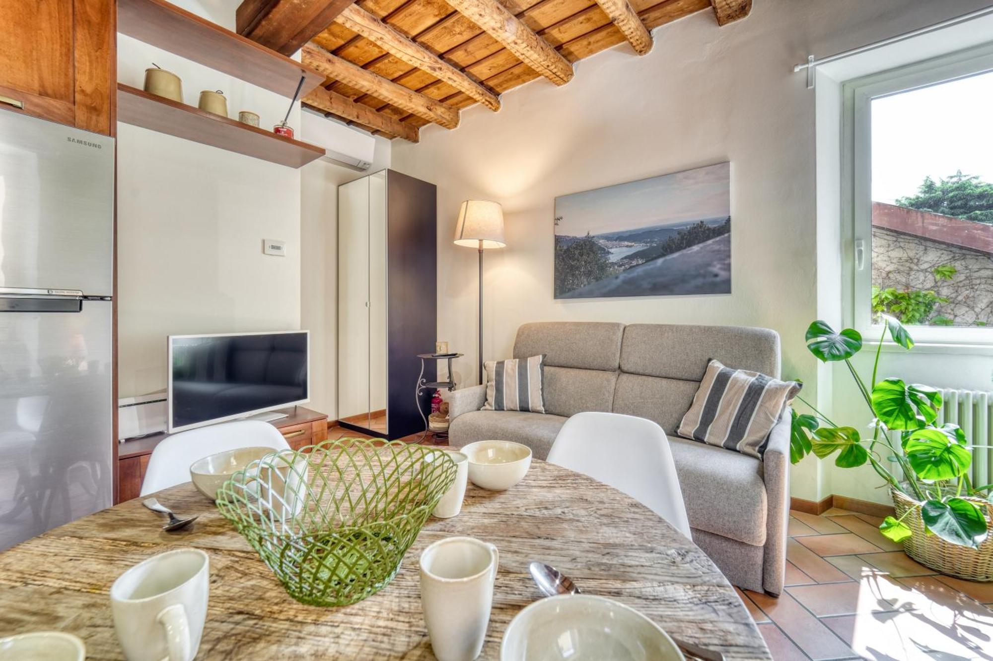 Casa Di Milo Apartment เชอร์นอบบิโอ ภายนอก รูปภาพ